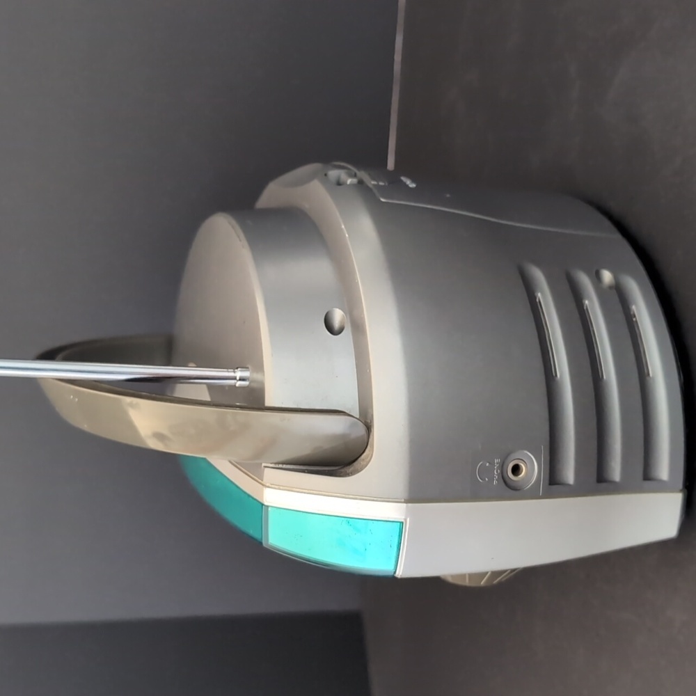 VGT,Teal/Gray Audiologic High Sensitivity AM/FM Radio Reciever. - Picture 6 of 10